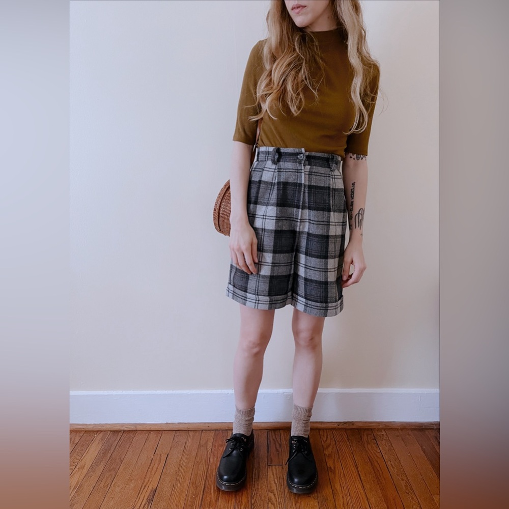 Vintage wool high waisted shorts